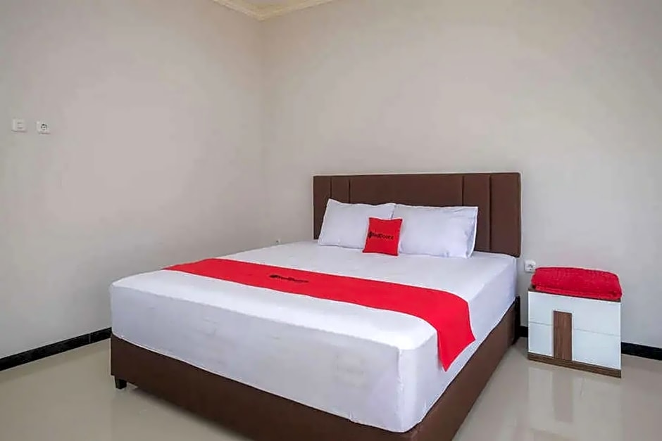 De Mangkoe Homestay by RedDoorz