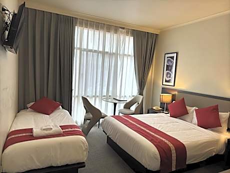 Standard Queen Room