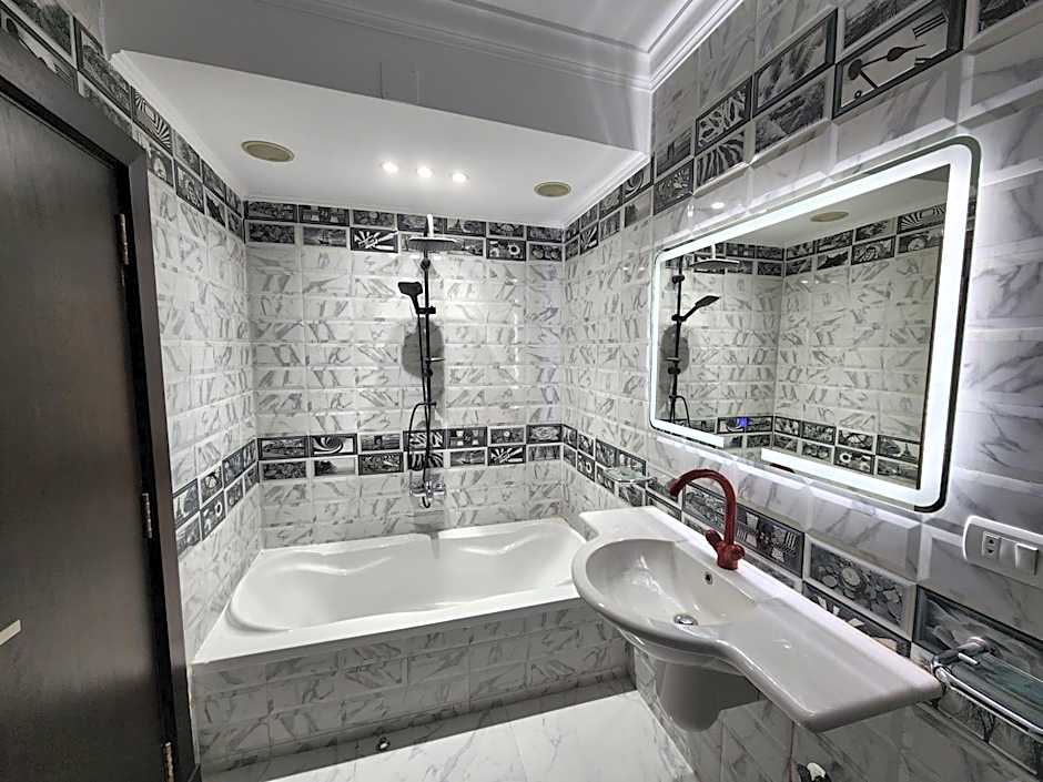 شقة فاخرة وفيو خرافى فى maadi