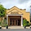 Hamlet Court Hotel