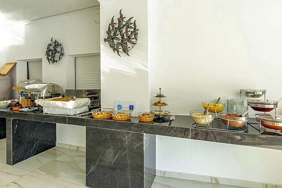 Dionysos Hotel