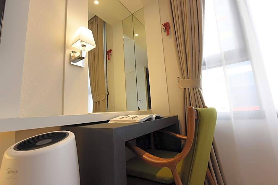 Geoje Artnouveau Suite Hotel