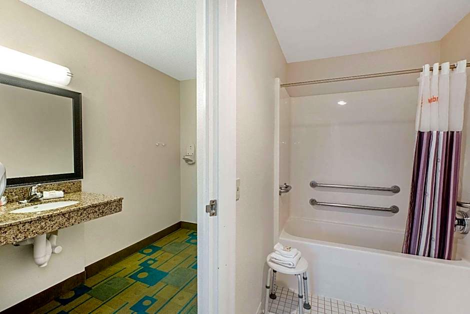 La Quinta Inn & Suites by Wyndham Mansfield, Oh