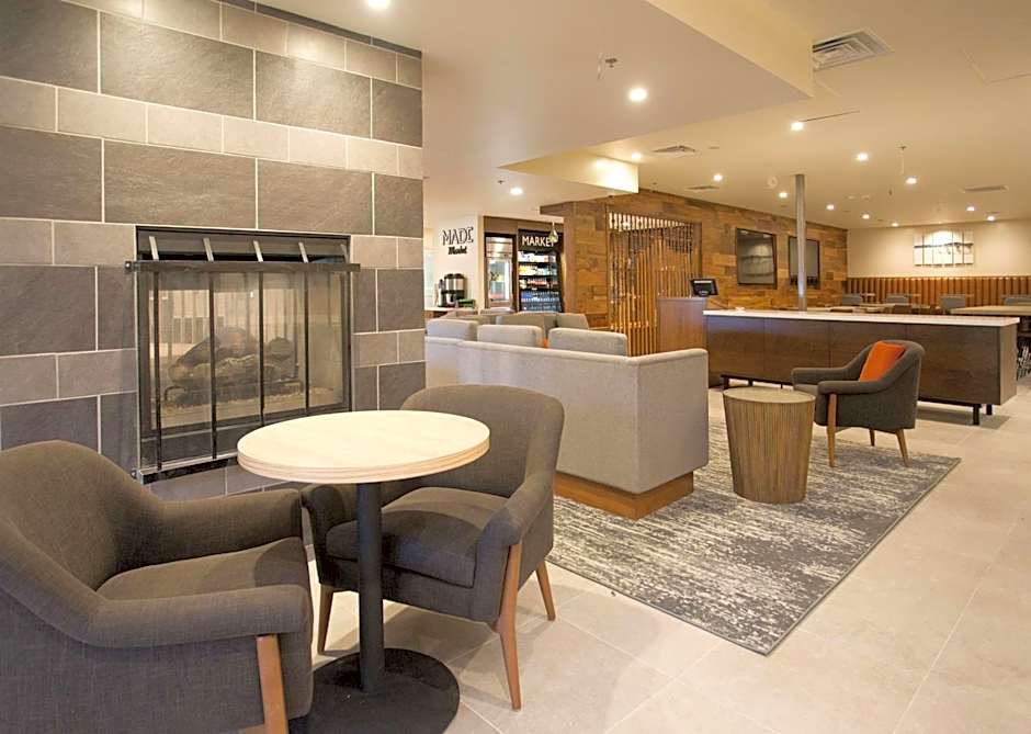 DoubleTree By Hilton Chico