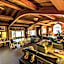 Alert Bay Lodge