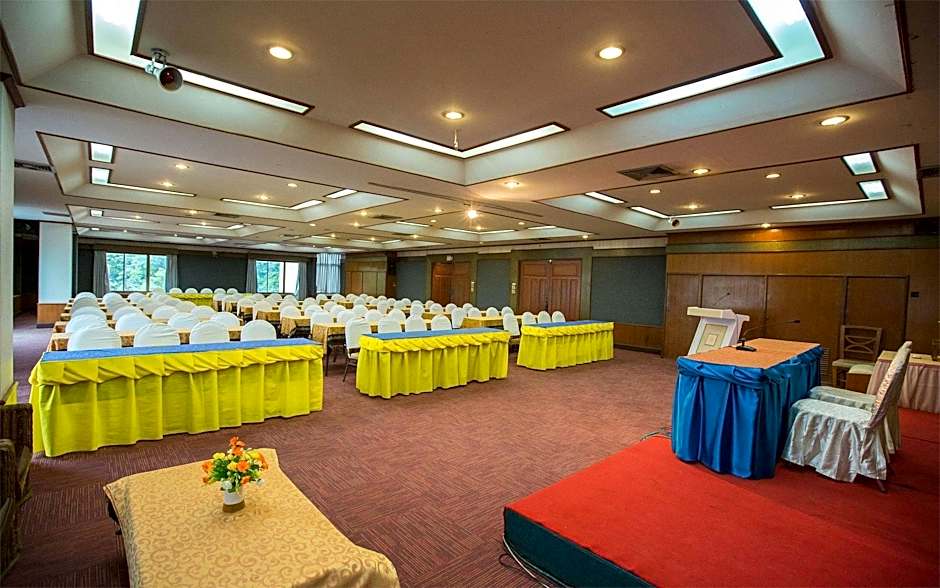Phrae Nakara Hotel