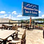 Mountain Vista Inn & Suites - Walking Distance to the Island