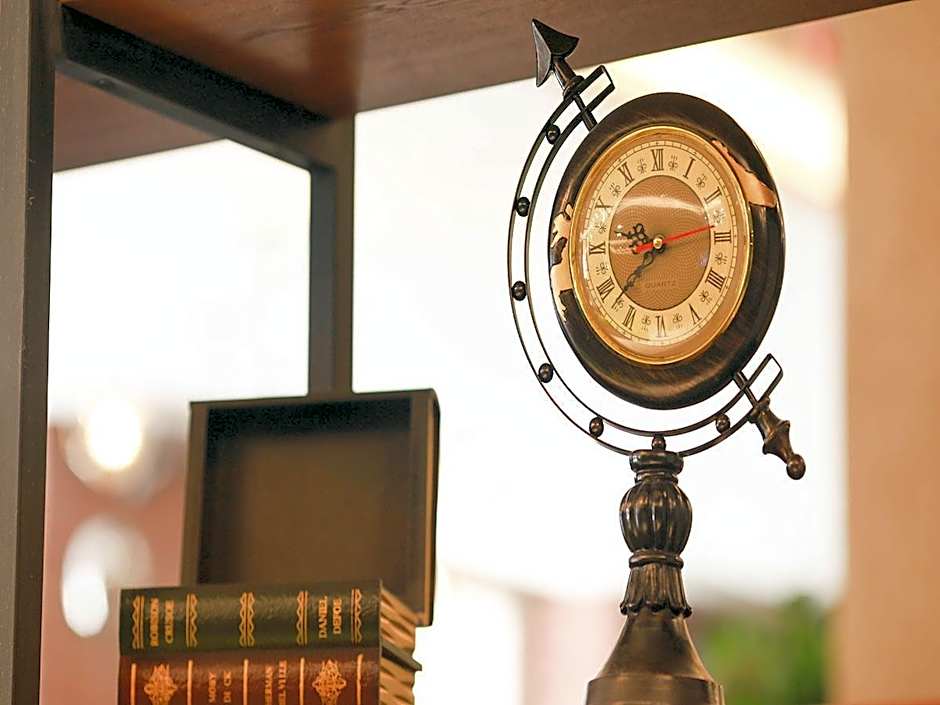 James Joyce Coffetel Harbin Railway Station Songlei Yuanda Pedestrian Street