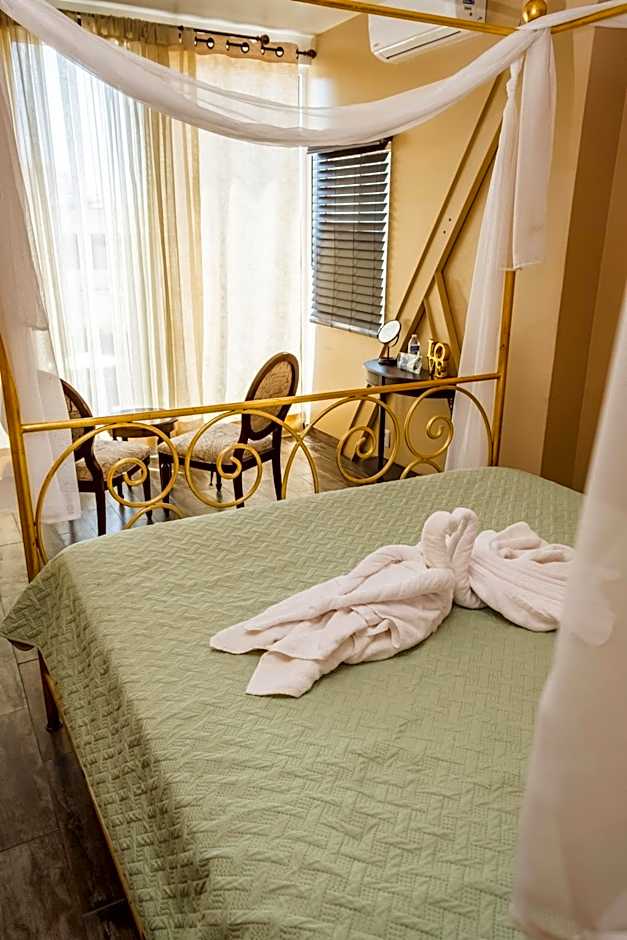 Hotel Revolución
