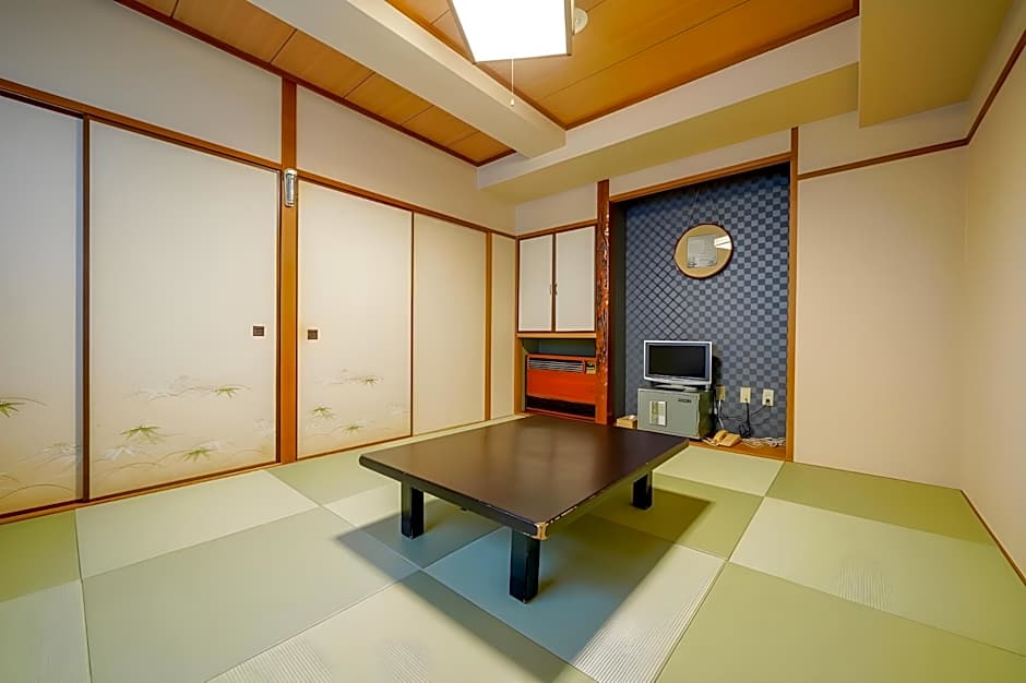 Ryokan Wakamiya Hotel