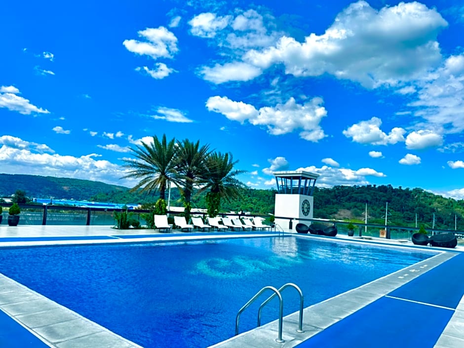 Le Charme Suites Subic