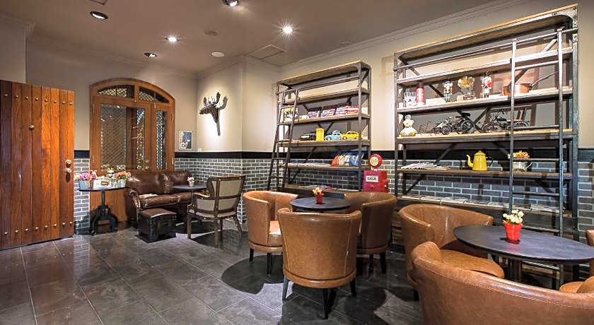 Trianon Country Hotel