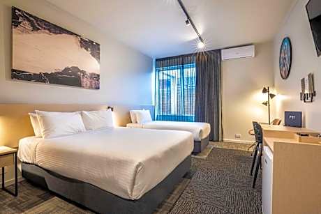 Nightcap at Keysborough Hotel