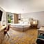 DoubleTree By Hilton Campbell - Pruneyard Plaza