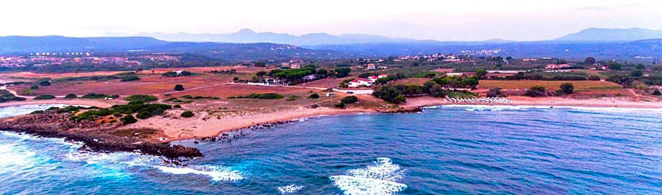 Romanos Beach Villas