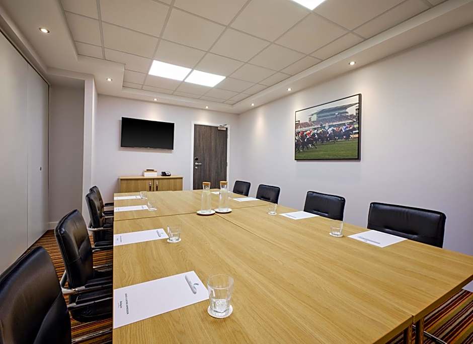 Holiday Inn Huntingdon Racecourse By IHG