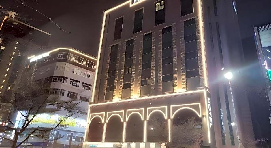 Business Design Hotel Luv