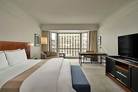 Deluxe King Room with External View