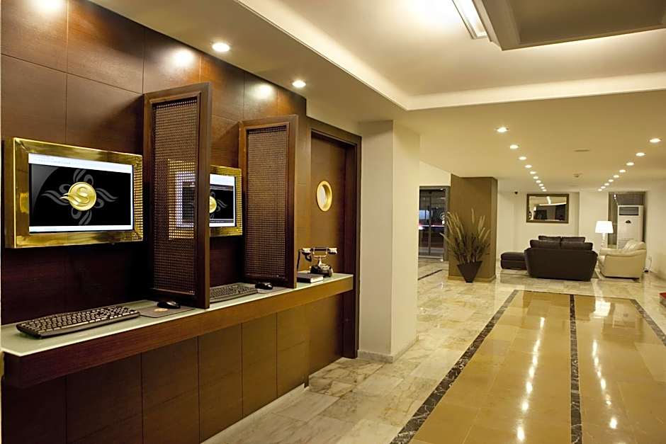 Susuzlu Atlantis Hotel