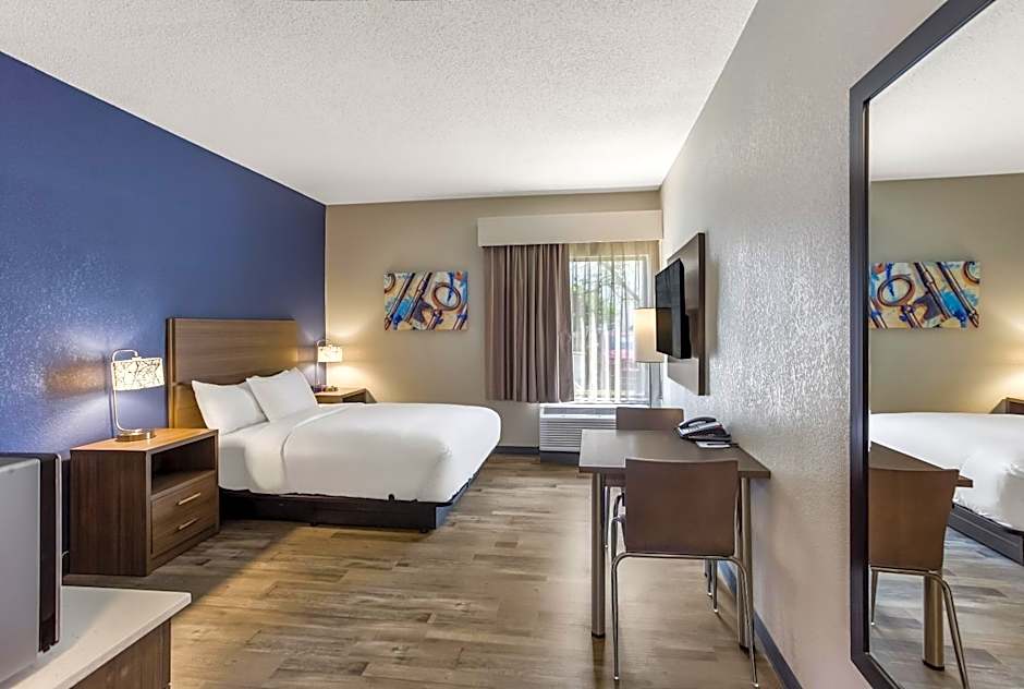 MainStay Suites Bourbonnais - Kankakee