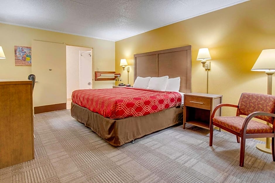 Econo Lodge Lenoir City