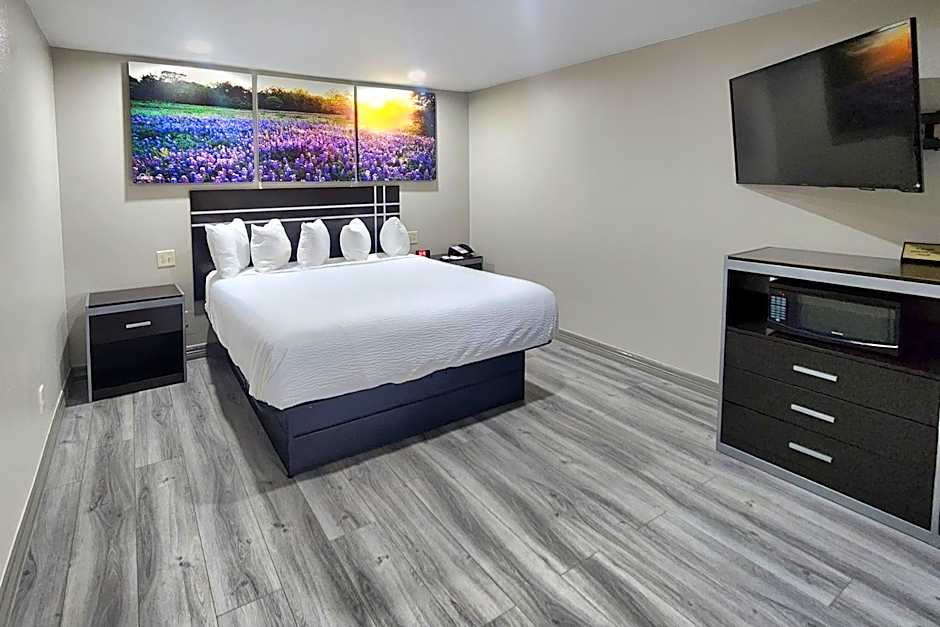 Days Inn by Wyndham Baytown TX