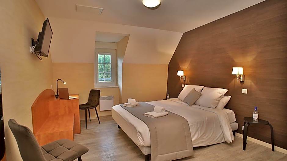 L'HOTEL DES BAINS - Salles-la-Source