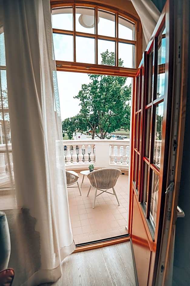 Bahnhofs hotel