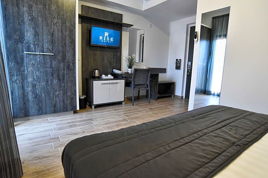 Rise Hotel