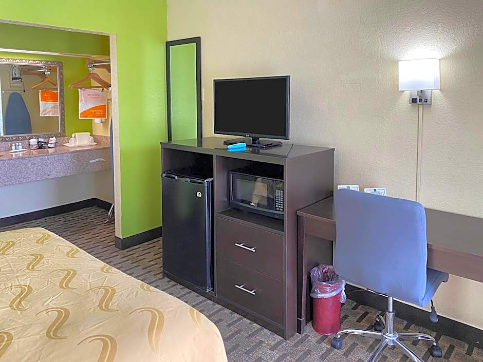 Quality Inn Elizabeth City near University