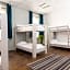 2B Hostel & Rooms