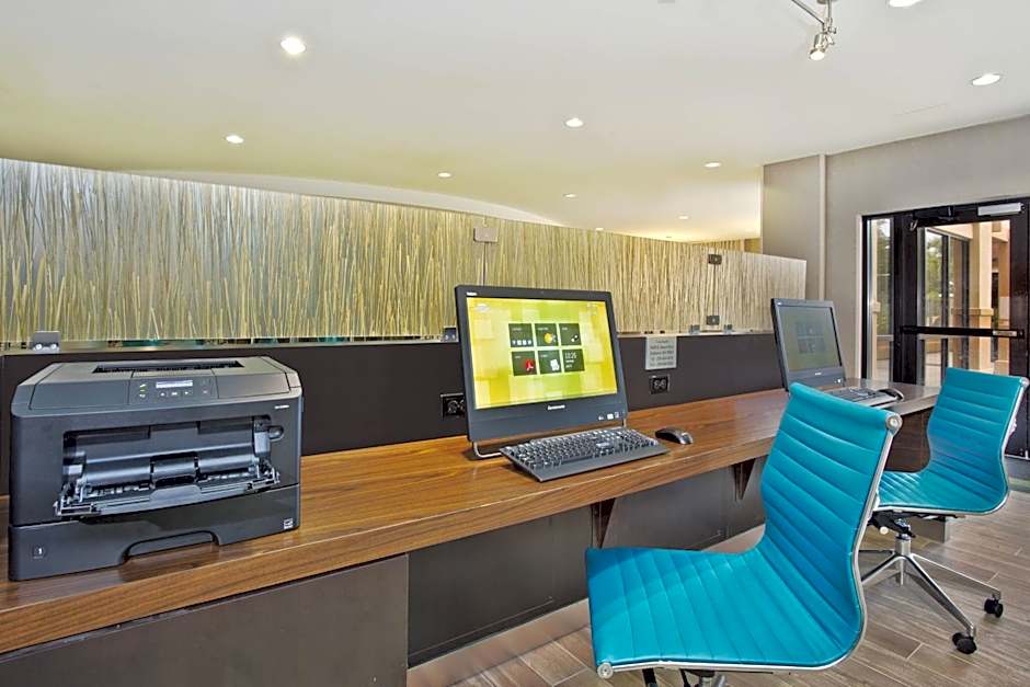 Courtyard by Marriott Gulfport Beachfront