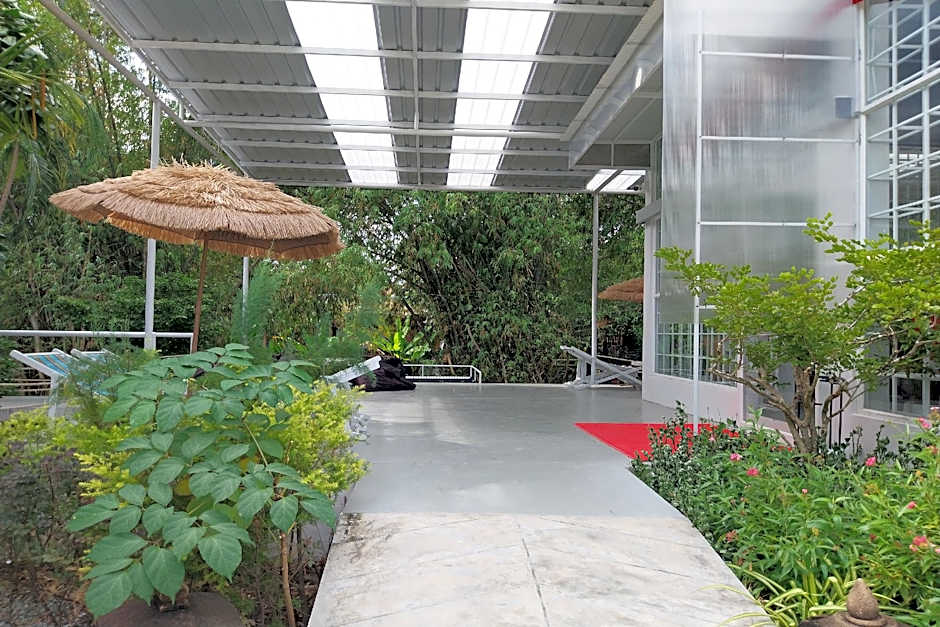 It my life cafe x camp