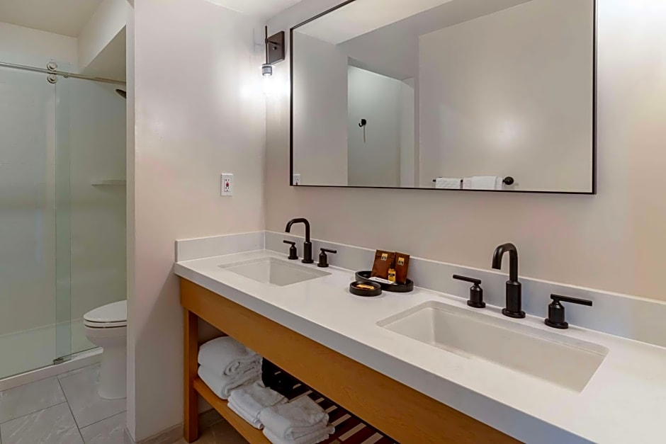 Best Western Plus Inn At The Vines