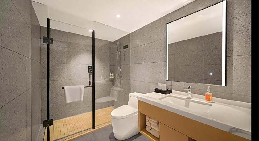 City Comfort Inn Badong Passenger Transport Center