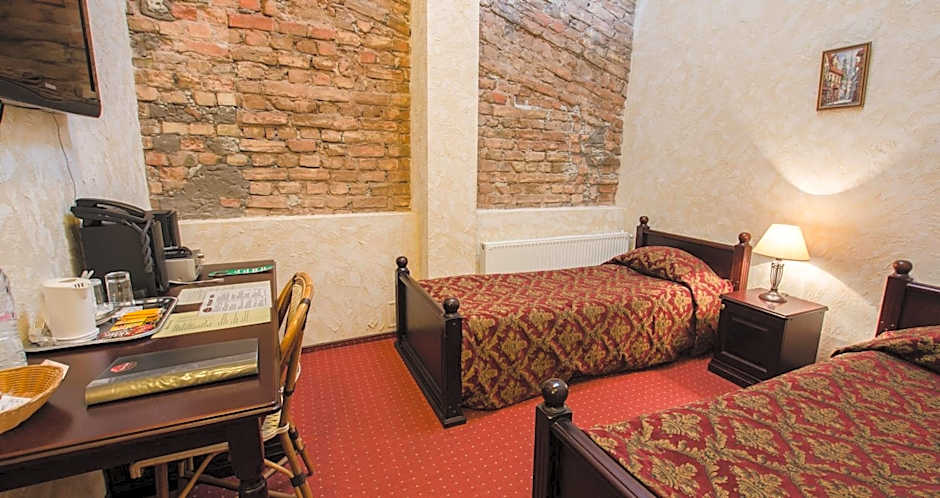 Photo 1 of 5 of Economy 2 Beds