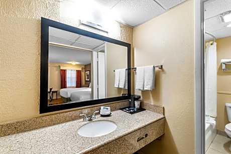 Double Room with Two Double Beds - Smoking