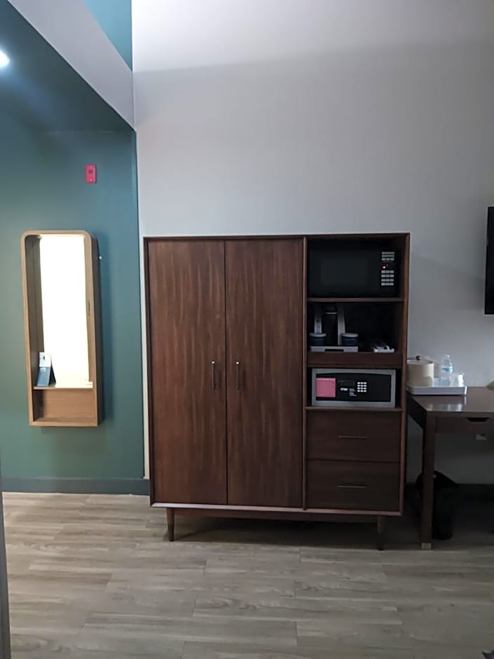 Four Points by Sheraton Dallas Arlington Entertainment District