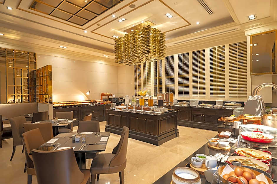 Grande Centre Point Ratchadamri Hotel And Residence