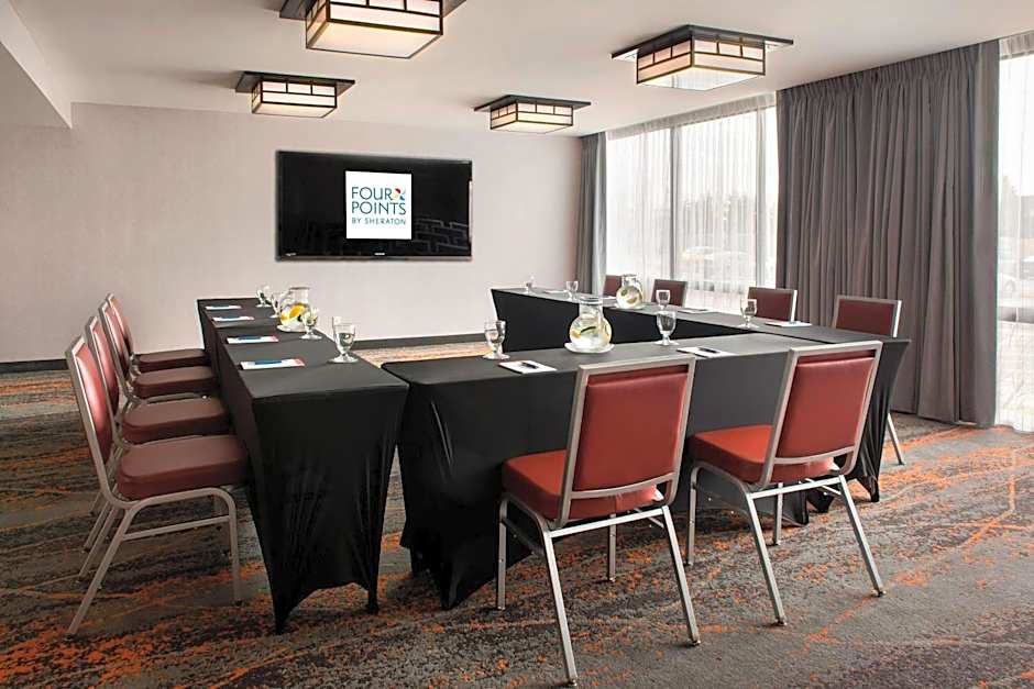 Four Points By Sheraton Philadelphia Northeast