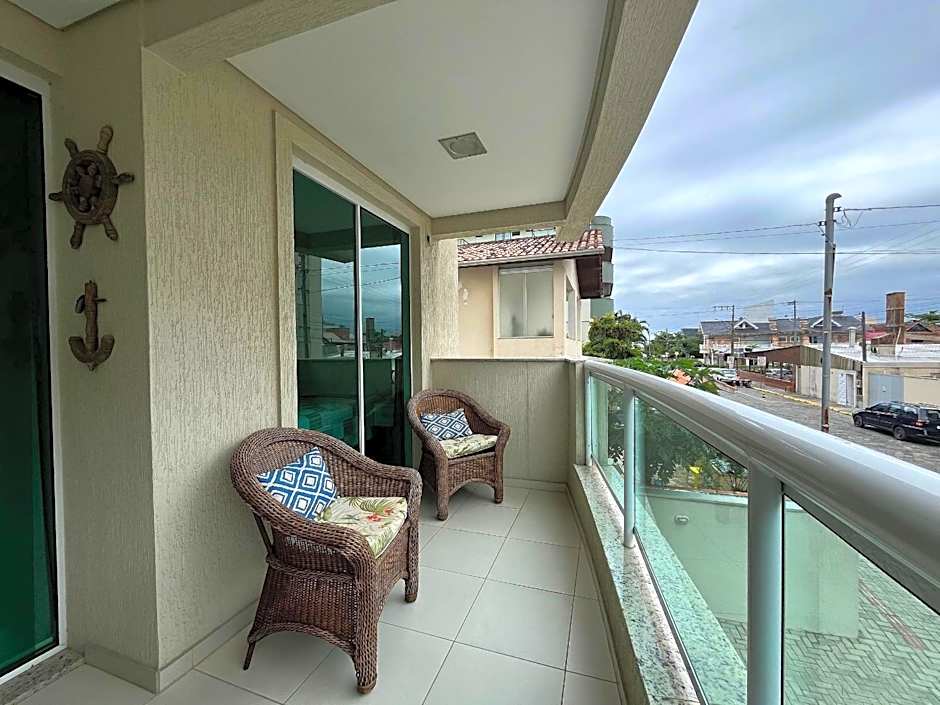 B931 Apto 3 quartos p/ 7 pessoas em Bombinhas SC