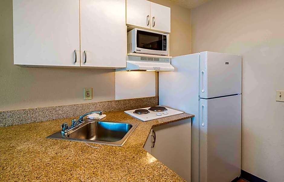 Extended Stay America Suites - Elizabeth - Newark Airport