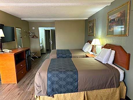 2 Double Beds, Smoking