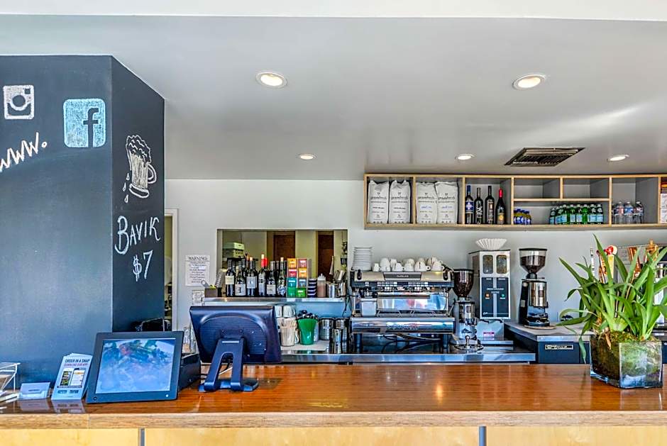 Travelodge by Wyndham Culver City