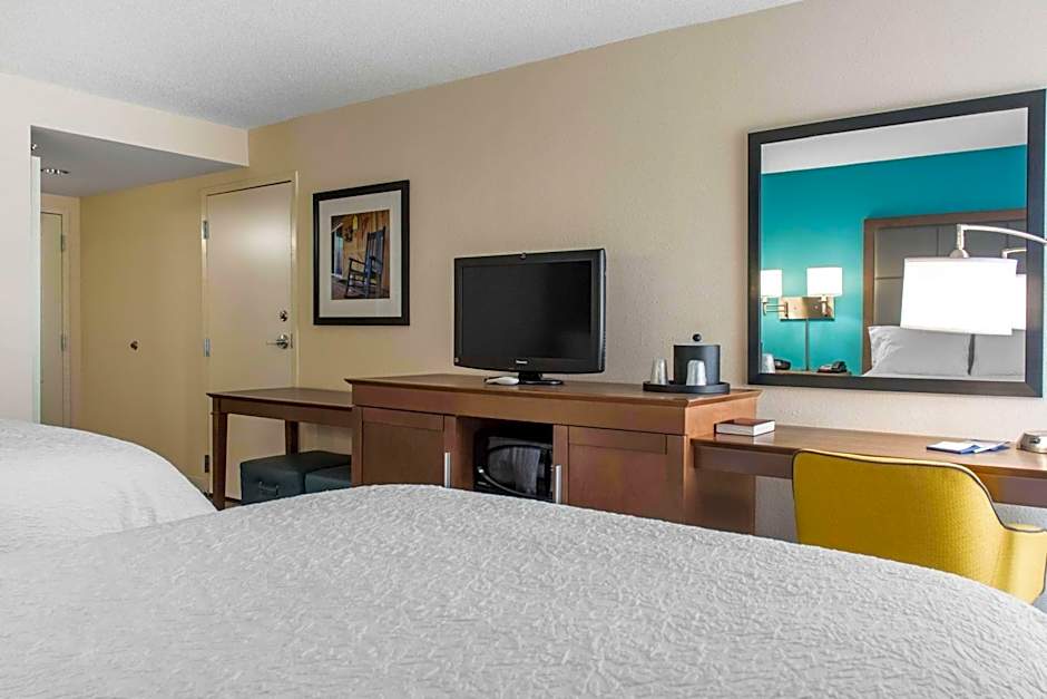 Hampton Inn By Hilton Douglas