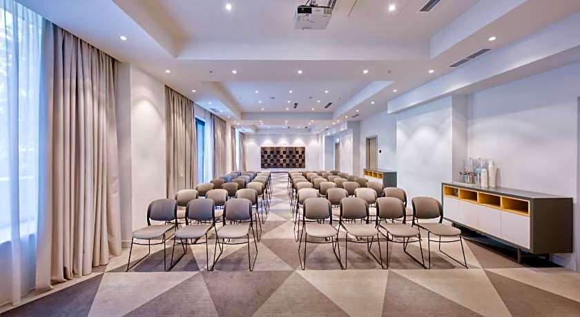 Holiday Inn Express Yerevan By IHG