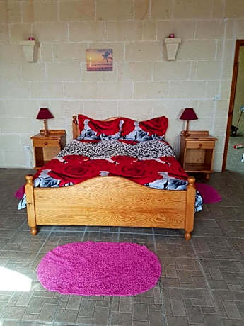 Deluxe Double Room with Balcony and Sea View