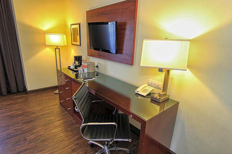 Holiday Inn Leon By IHG