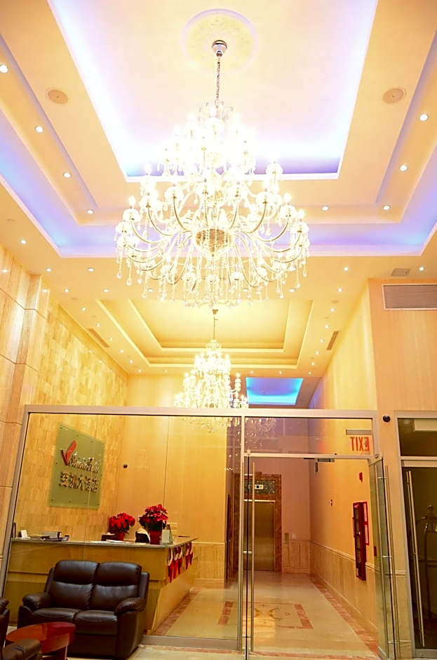 Asiatic Hotel Laguardia East