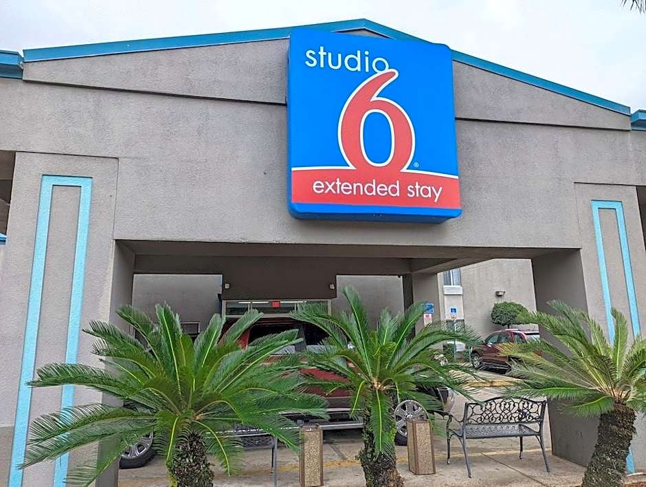 Studio 6 Pensacola, FL - West I-10